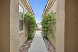80519 Avenida Santa Isadora, Indio, CA 92203 - Photo 10