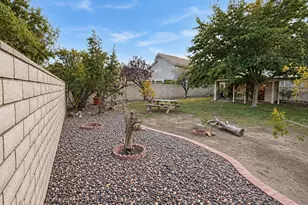 14809 Showhorse Ln, Victorville, CA 92394 - Photo 38