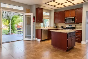 14809 Showhorse Ln, Victorville, CA 92394 - Photo 16