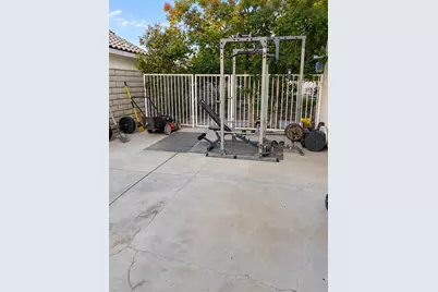 14809 Showhorse Lane, Victorville, CA 92394 - Photo 46