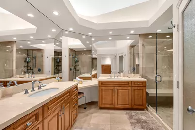 229 Desert Falls Drive E, Palm Desert, CA 92211 - Photo 22