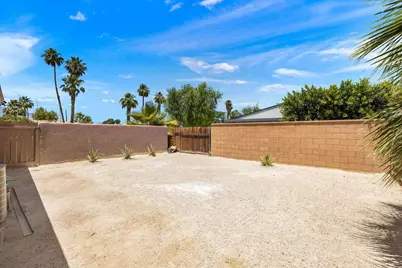 44510 San Carlos Avenue, Palm Desert, CA 92260 - Photo 52