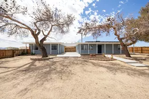 3883 Hilltop Dr, 29 Palms, CA 92277 - Photo 2
