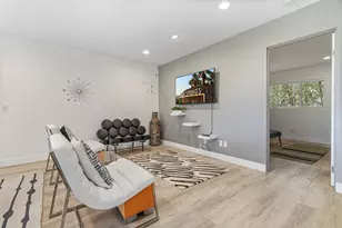 2002 Southridge Dr, Palm Springs, CA 92264 - Photo 16