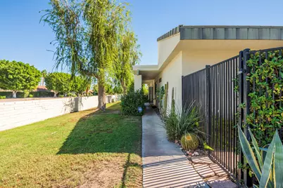 1000 Saint Thomas Circle, Palm Springs, CA 92264 - Photo 34