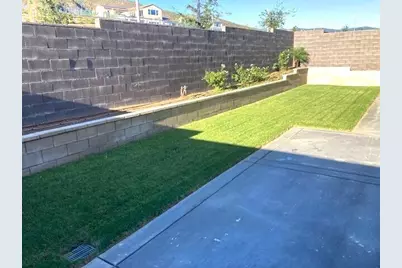 15650 Caterpillar Drive, Fontana, CA 92336 - Photo 28