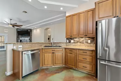 27325 Ventura Drive, Cathedral City, CA 92234 - Photo 8