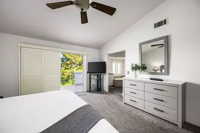 320 Vista Royale Drive, Palm Desert, CA 92211 - Photo 18