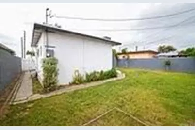 18826 Van Ness Avenue, Torrance, CA 90504 - Photo 28