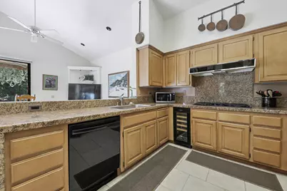 201 Wild Horse Drive, Palm Desert, CA 92211 - Photo 12