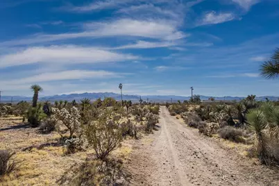 5610 Yucca Mesa Road, Yucca Valley, CA 92284 - Photo 18