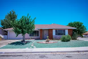 1100 W Westmont Ave, Hemet, CA 92543 - Photo 1