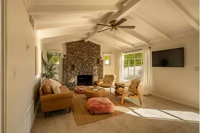 527 N Paseo De Anza, Palm Springs, CA 92262 - Photo 1