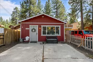 918 W Aeroplane Blvd, Big Bear City, CA 92314 - Photo 1
