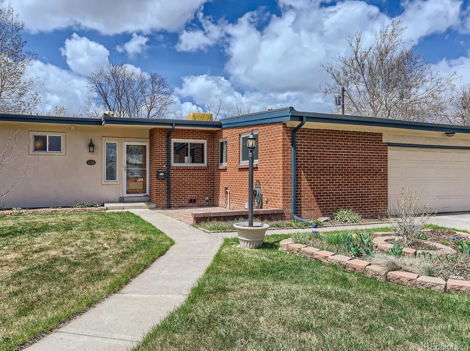 624 S Washington Cir, Englewood, CO 80113