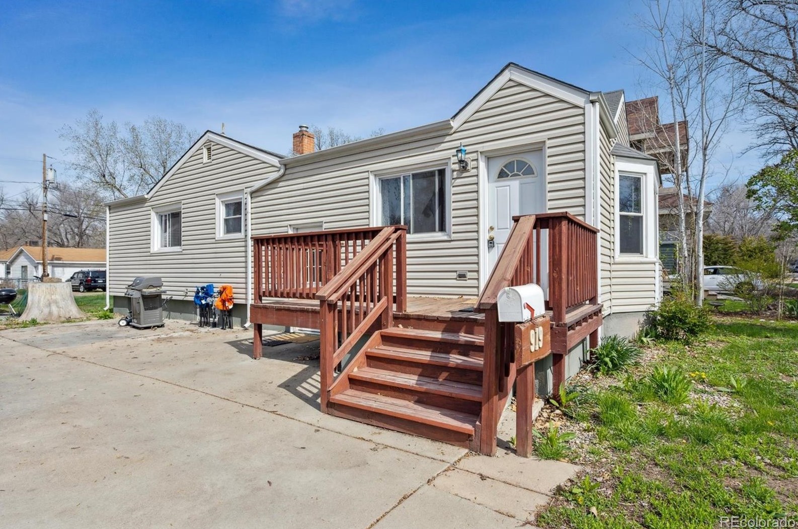 919 Bross St, Longmont, CO 80501-4443