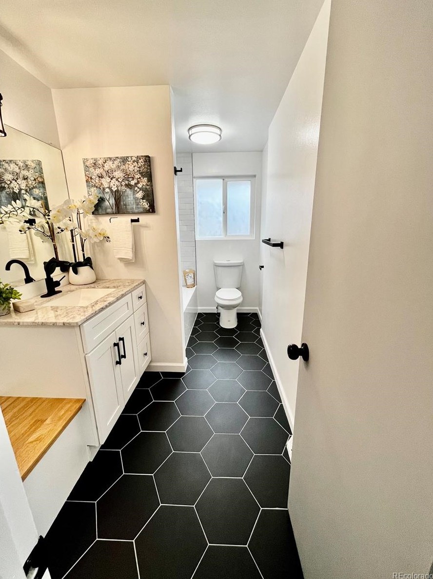 8345 69th Ave, Arvada CO  80004-1923 exterior