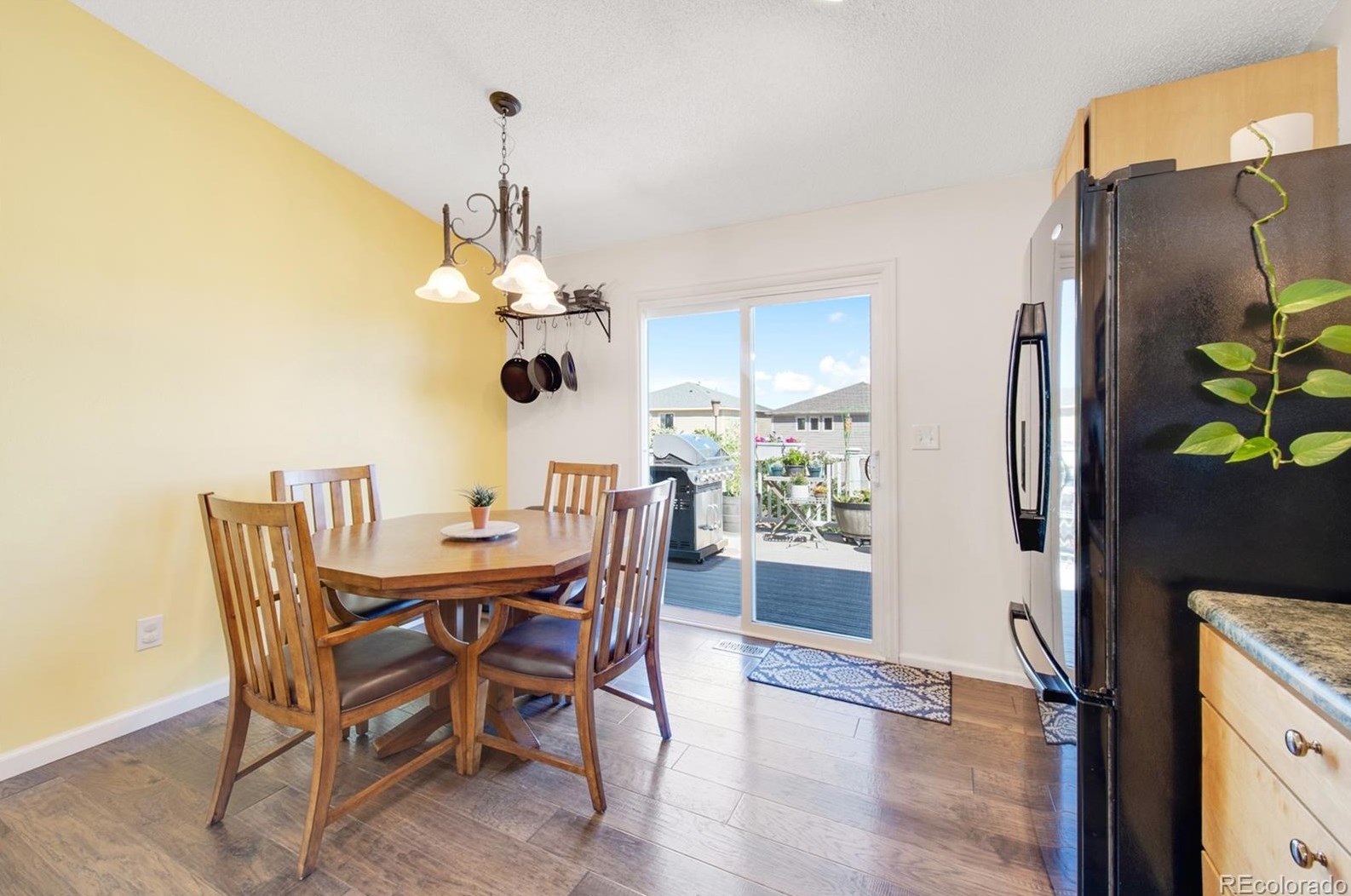 9935 Wagon Trl Dr, Littleton CO 80123-1955 exterior