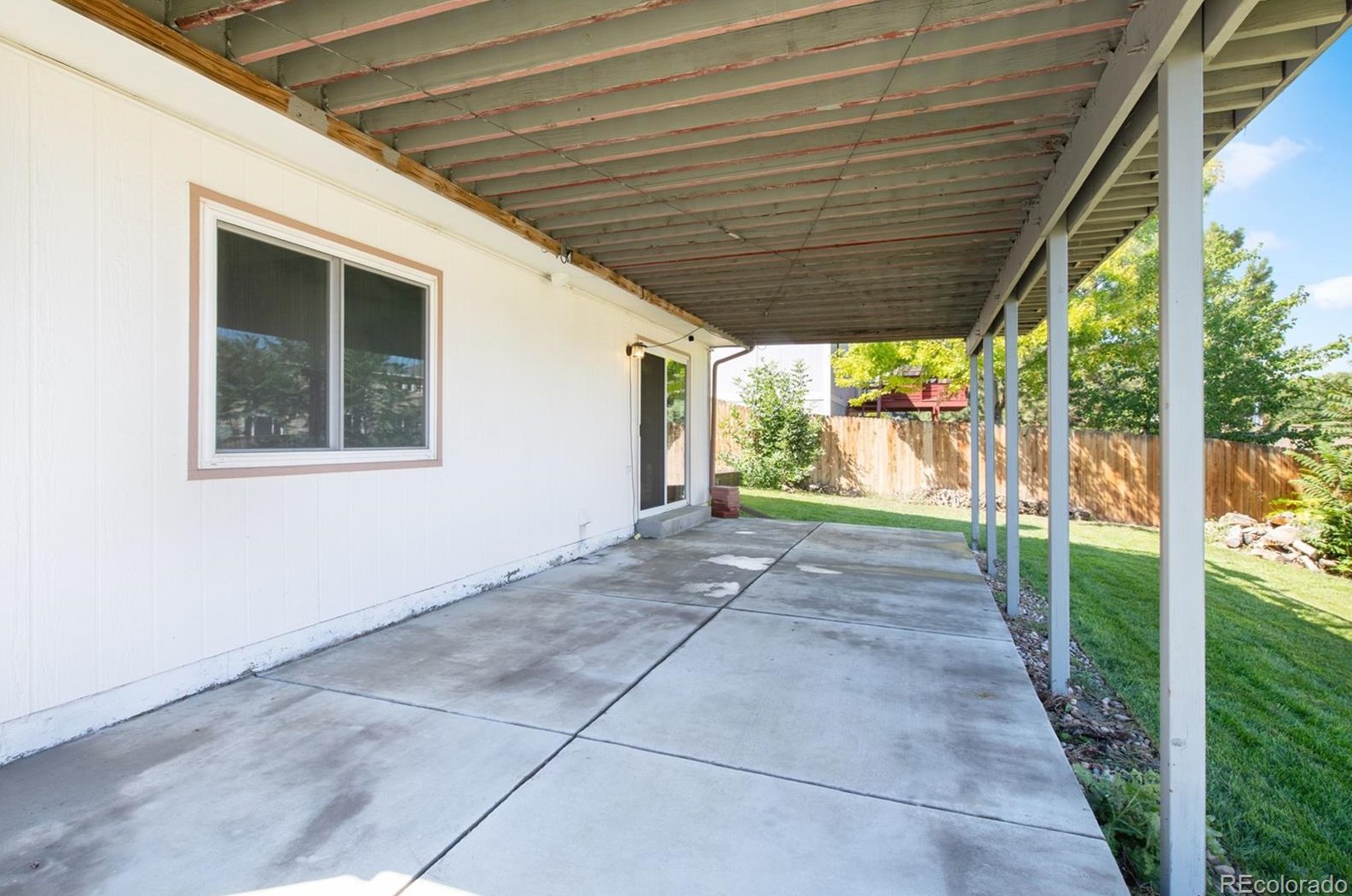 9935 Wagon Trl Dr, Littleton CO 80123-1955 exterior