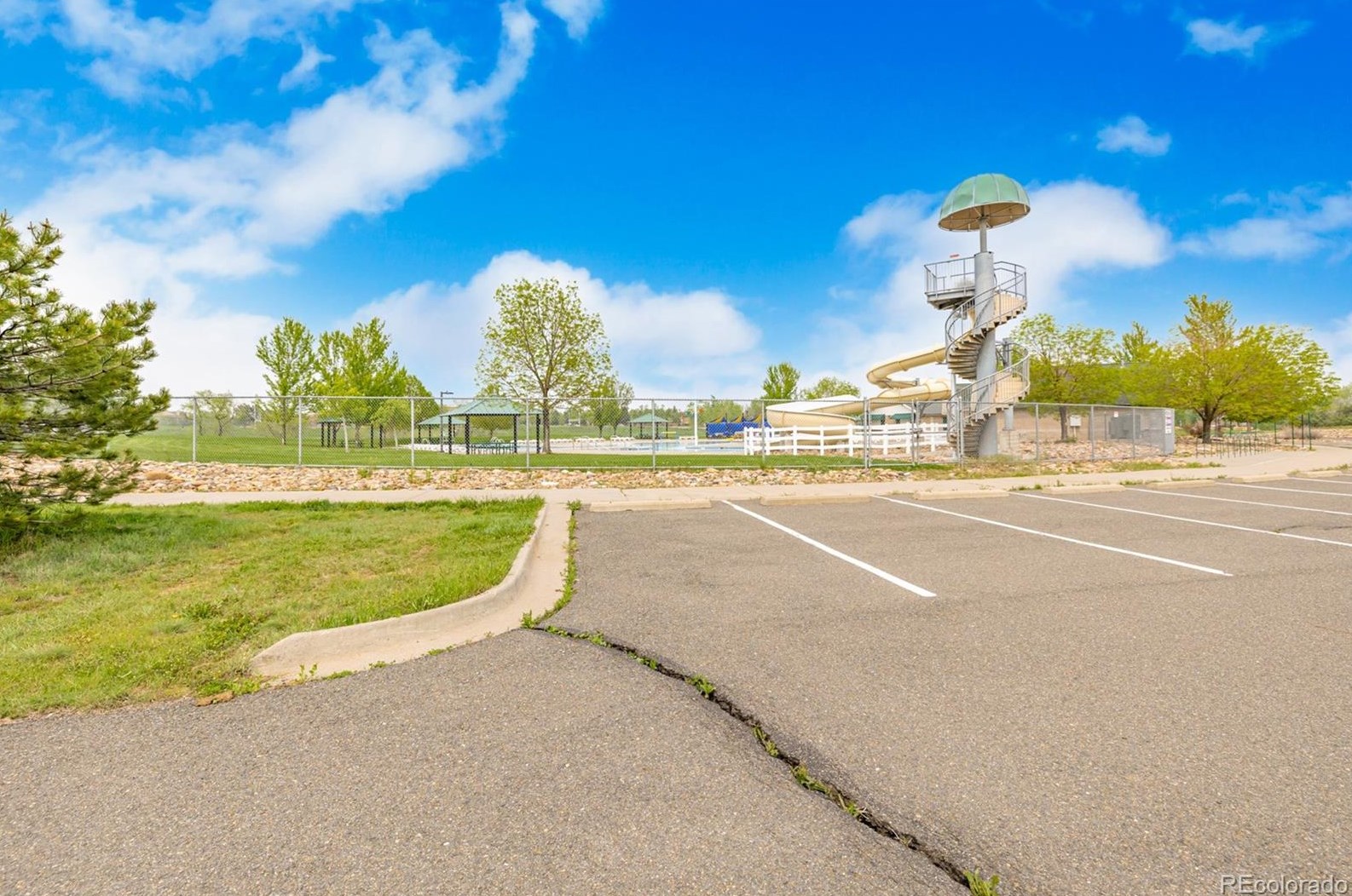 9137 Rockland Pl, Littleton CO 80128-8321 exterior