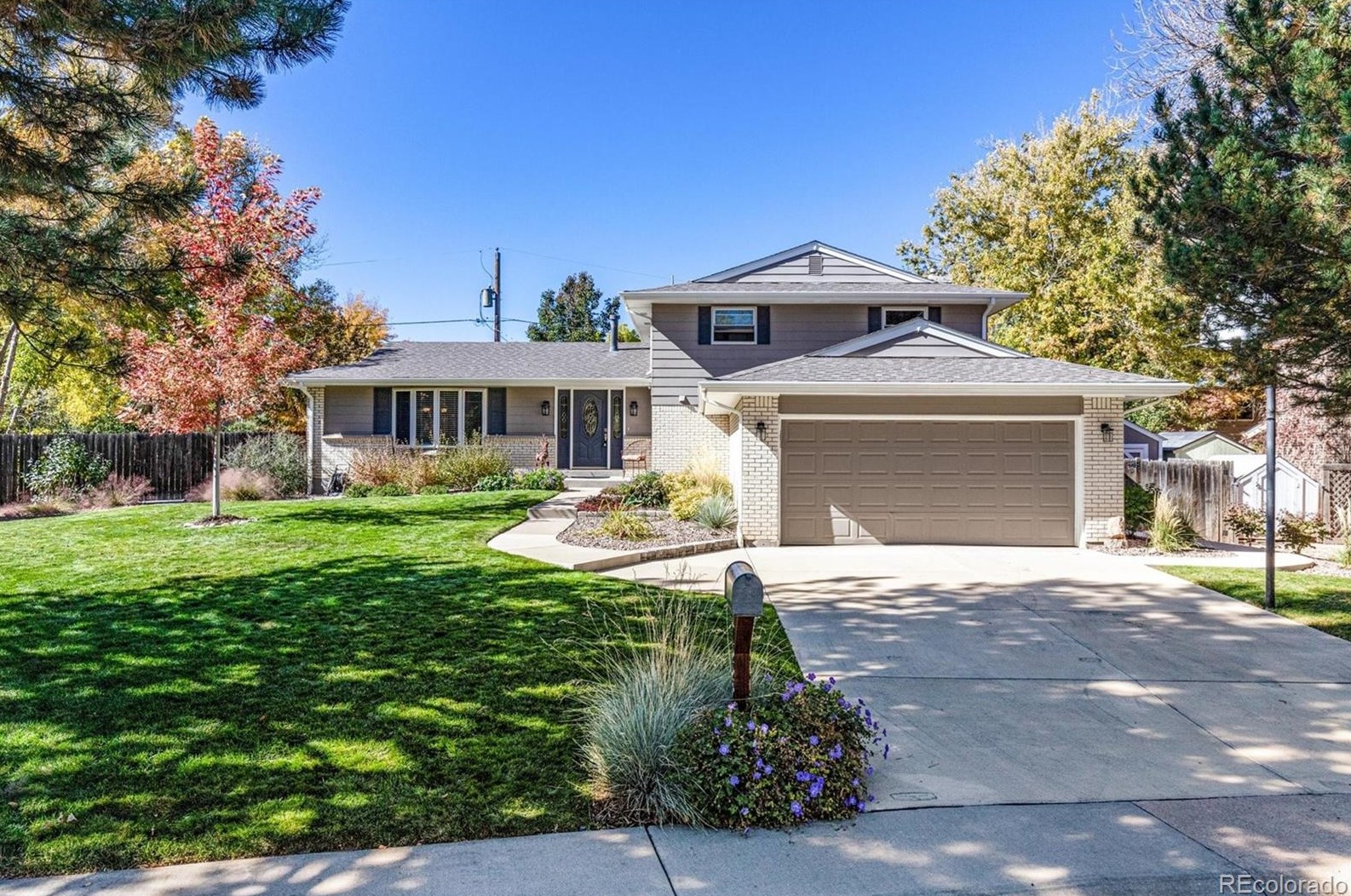 7665 Datura Cir, Littleton, CO 80120-4118