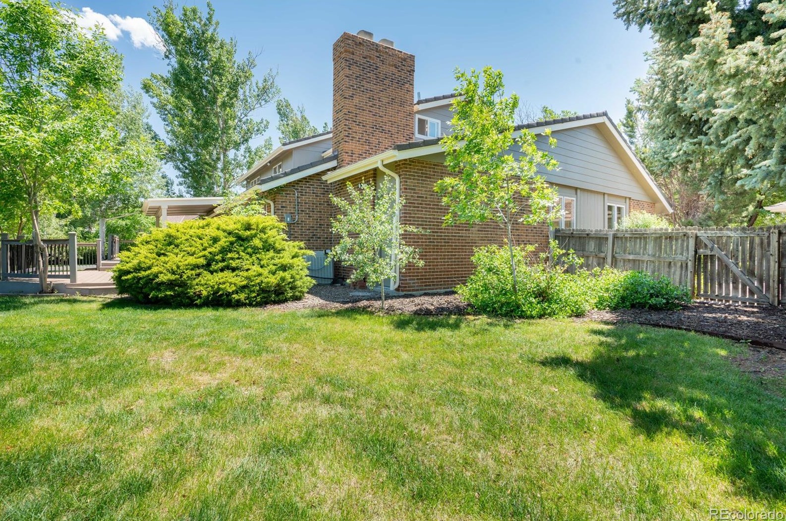 7706 Clermont Ct, Littleton CO  80122-3707 exterior