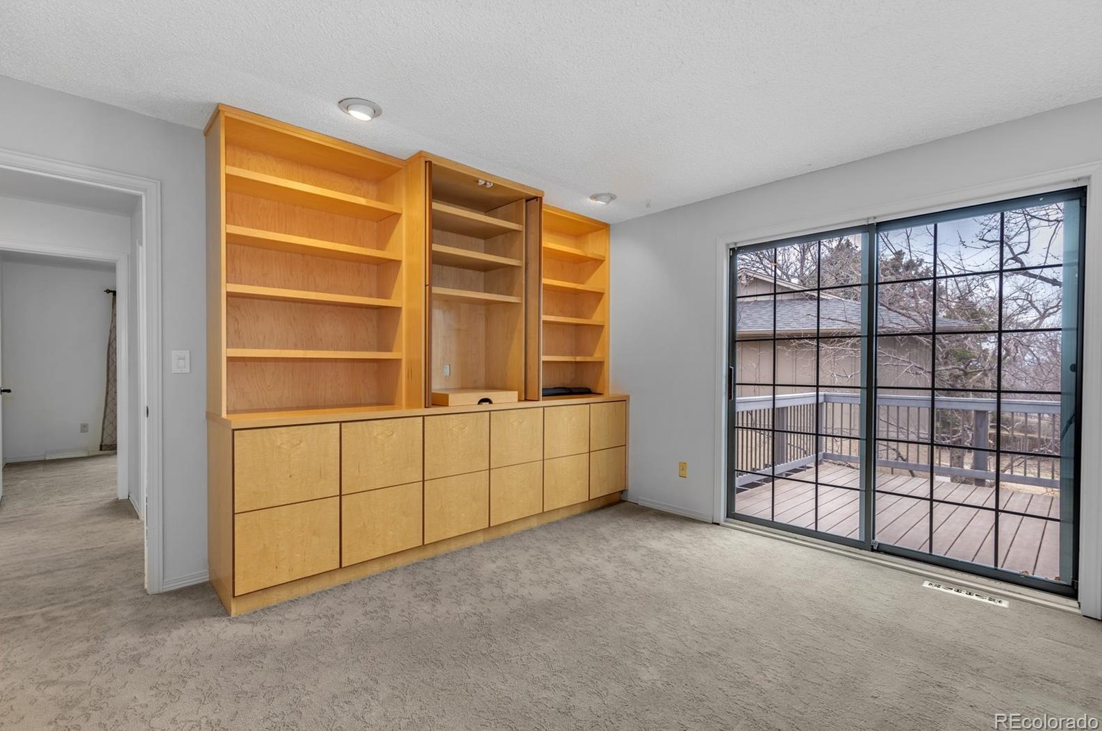 6131 Marion Way, Littleton CO 80121-2619 exterior