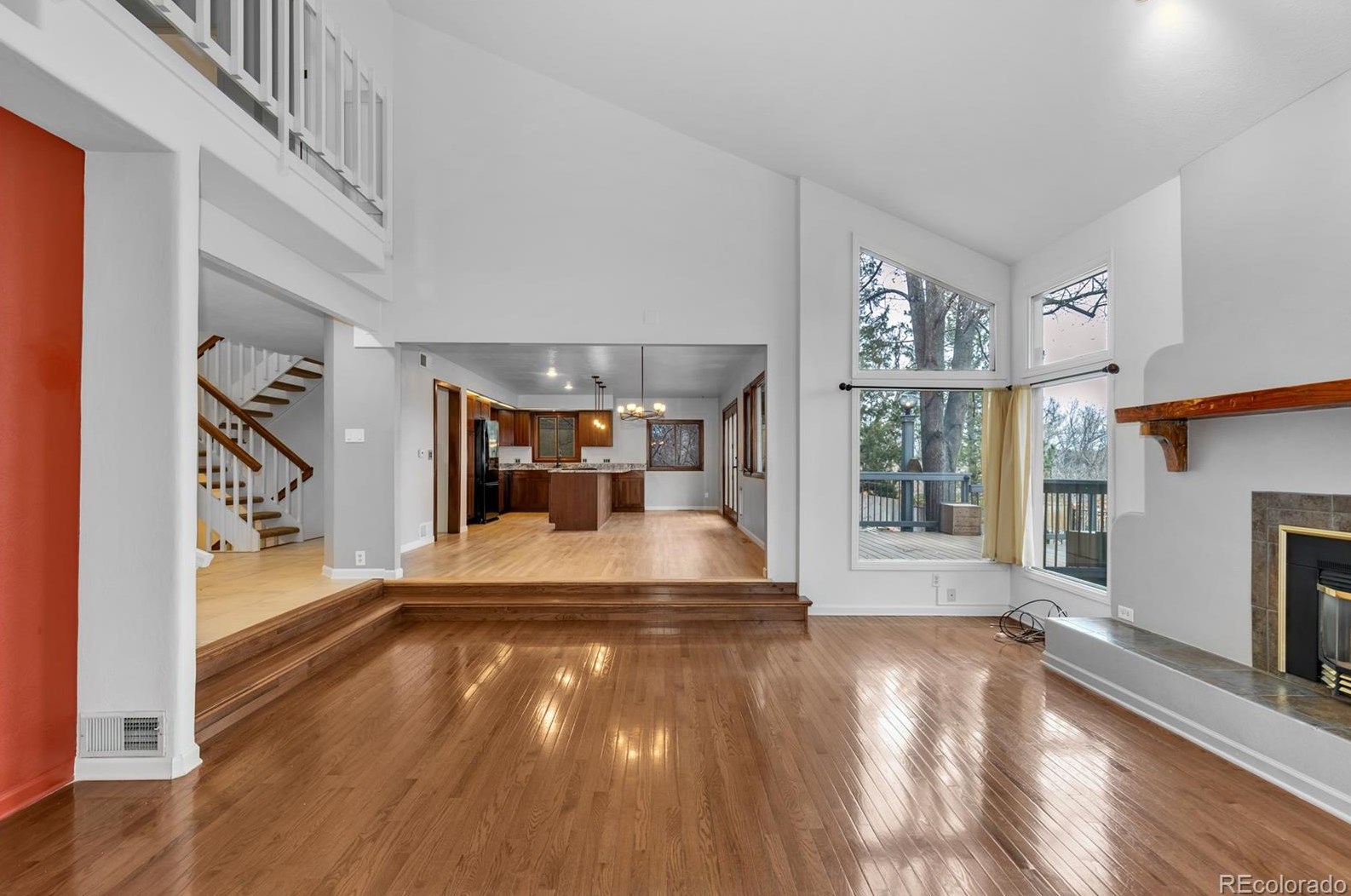 6131 Marion Way, Littleton CO 80121-2619 exterior