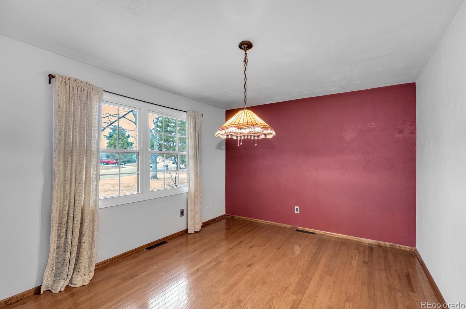 6131 Marion Way, Littleton CO 80121-2619 exterior