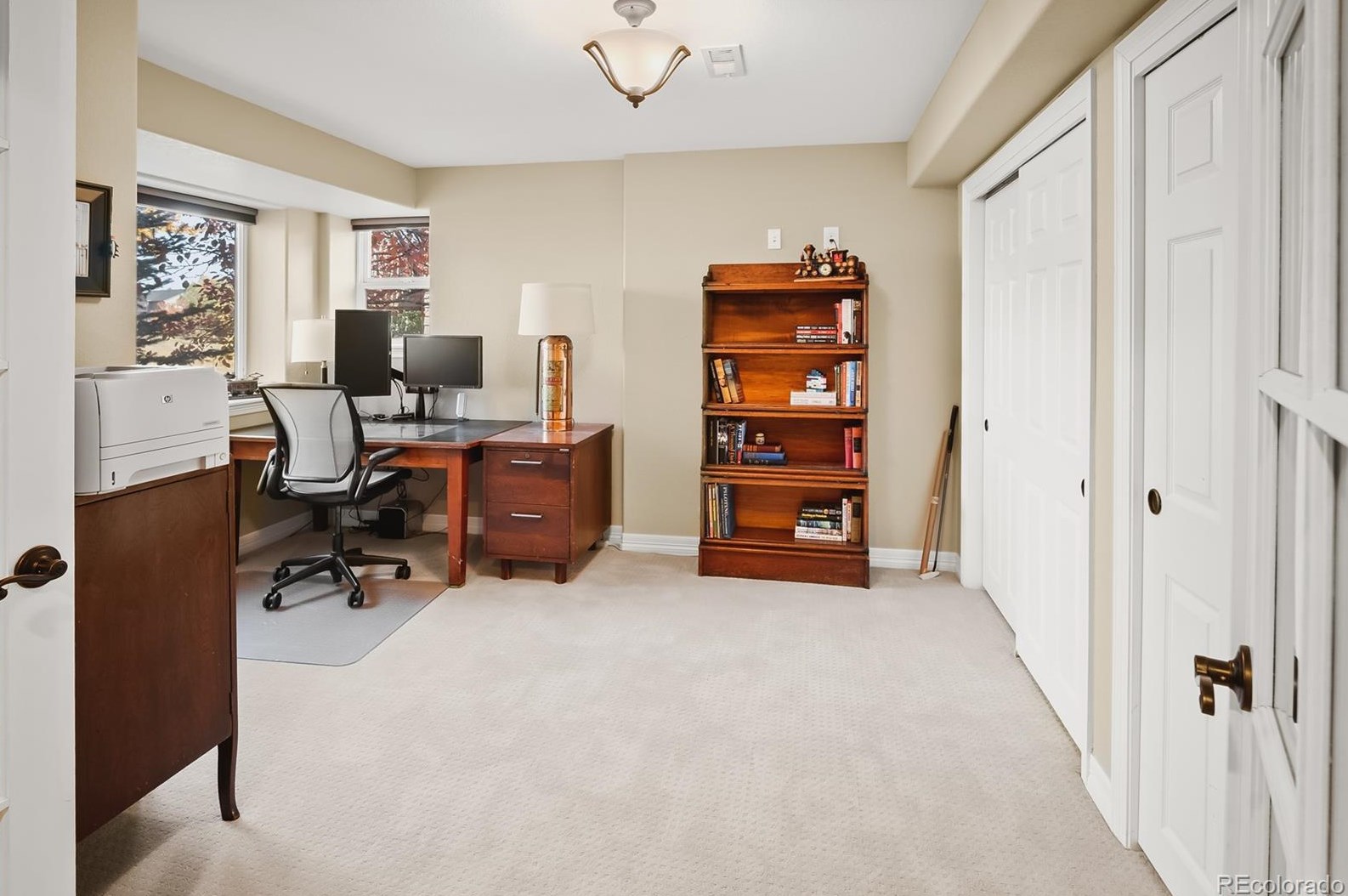 9859 Cambridge Pl, Littleton CO  80127-5907 exterior