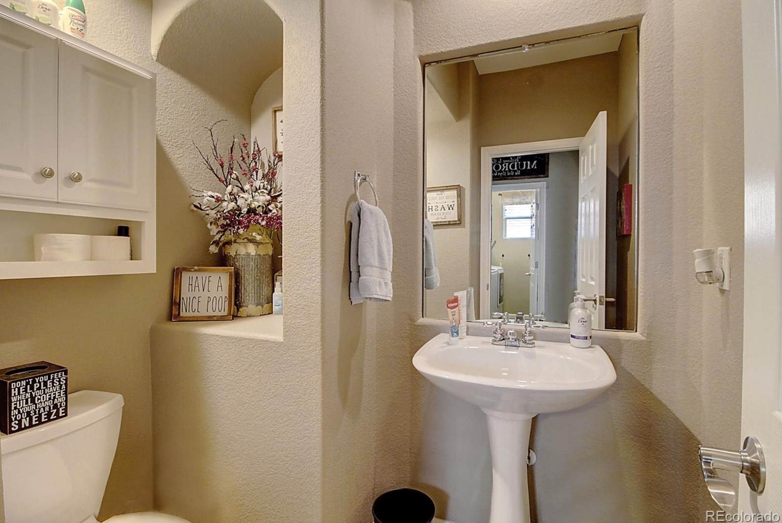 7818 Layton Way, Littleton CO 80123-4618 exterior