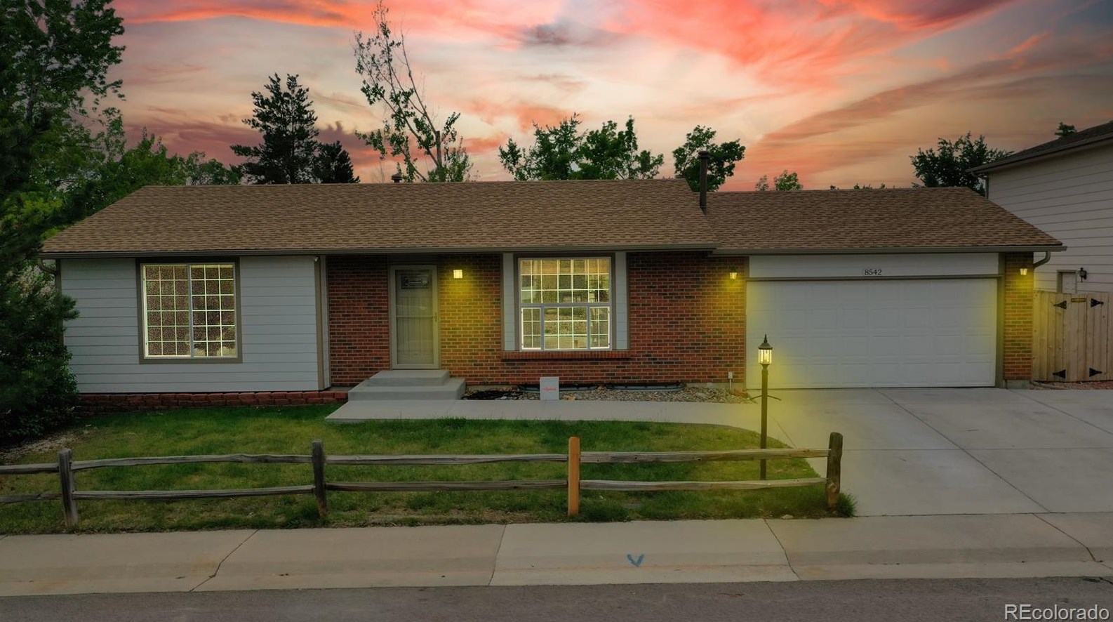 8542 Star Cir, Littleton, CO 80128-6246