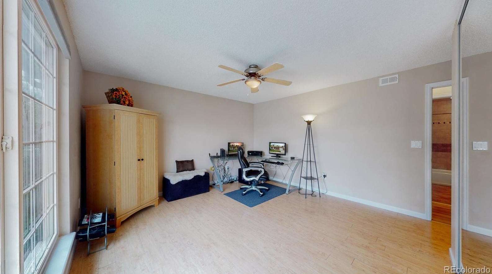 8542 Star Cir, Littleton CO 80128-6242 exterior