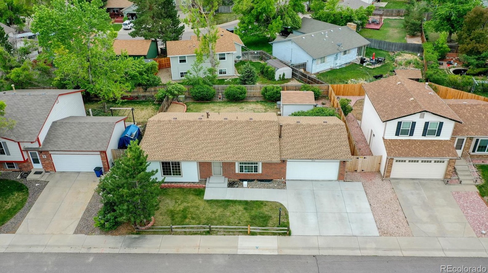 8542 Star Cir, Littleton CO 80128-6242 exterior