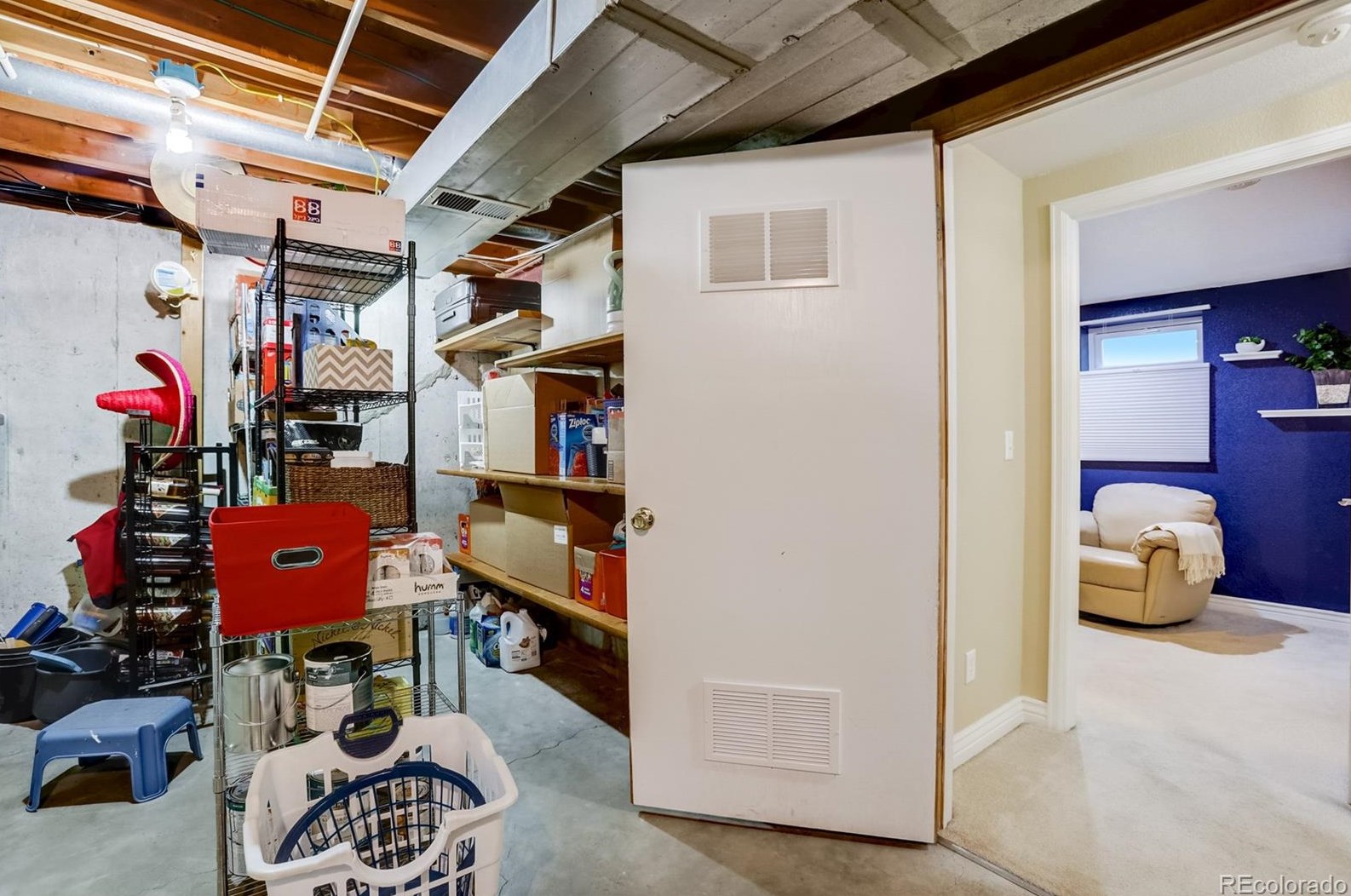 212 Helena Cir, Littleton CO 80124-2709 exterior