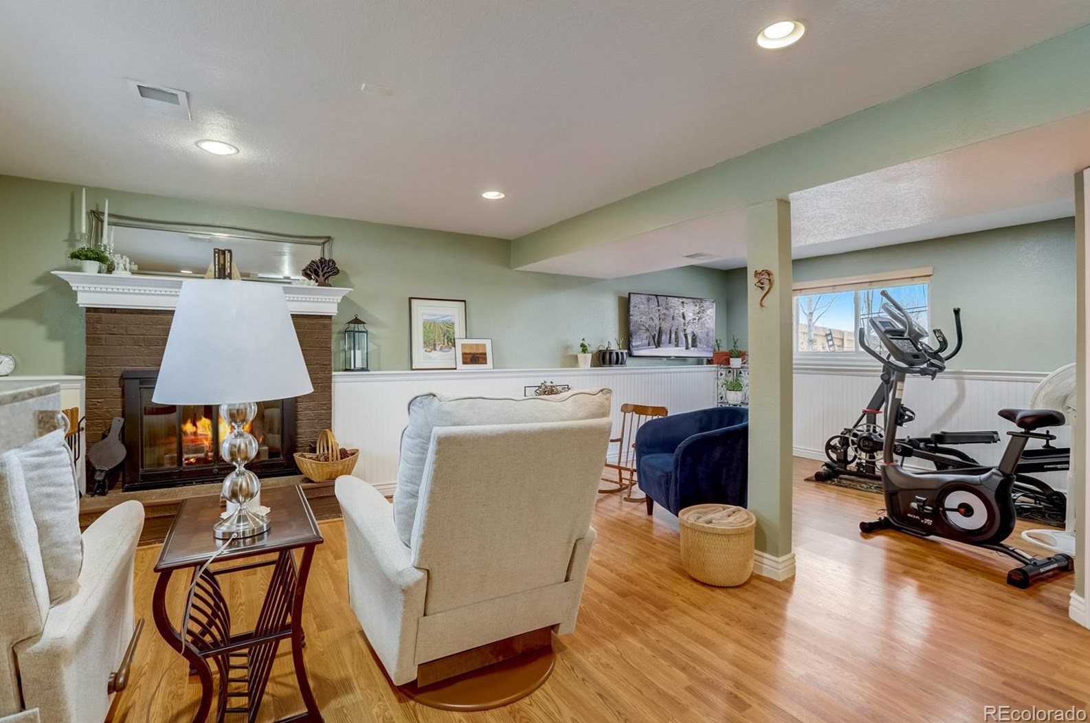 212 Helena Cir, Littleton CO 80124-2709 exterior