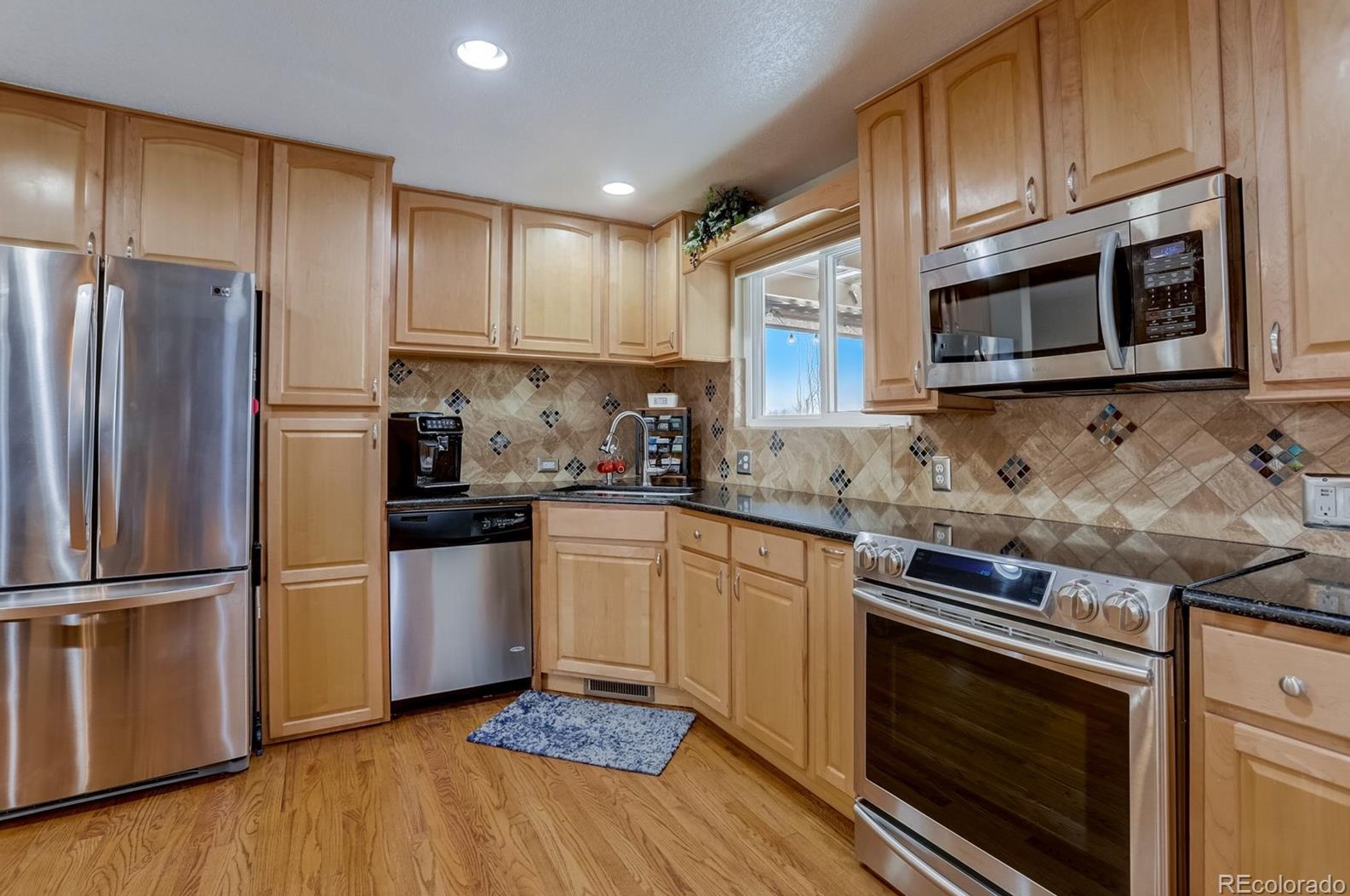 212 Helena Cir, Littleton CO 80124-2709 exterior