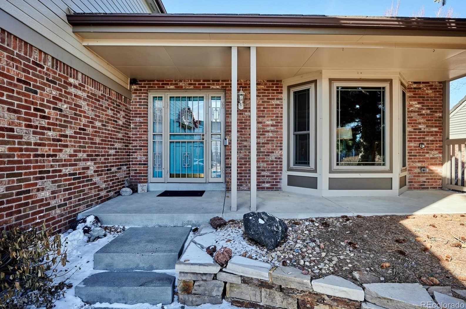 8604 Forrest Dr, Littleton CO  80126-2921 exterior