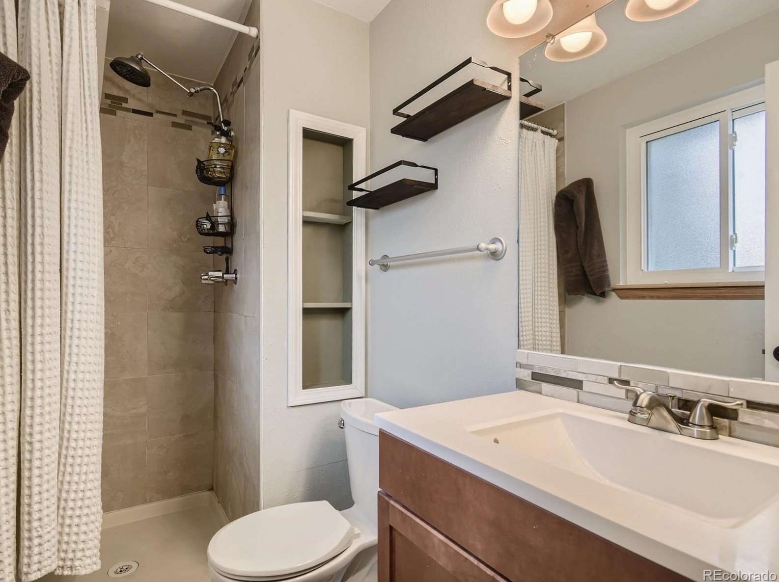 7003 Yukon St, Littleton CO 80128-6147 exterior