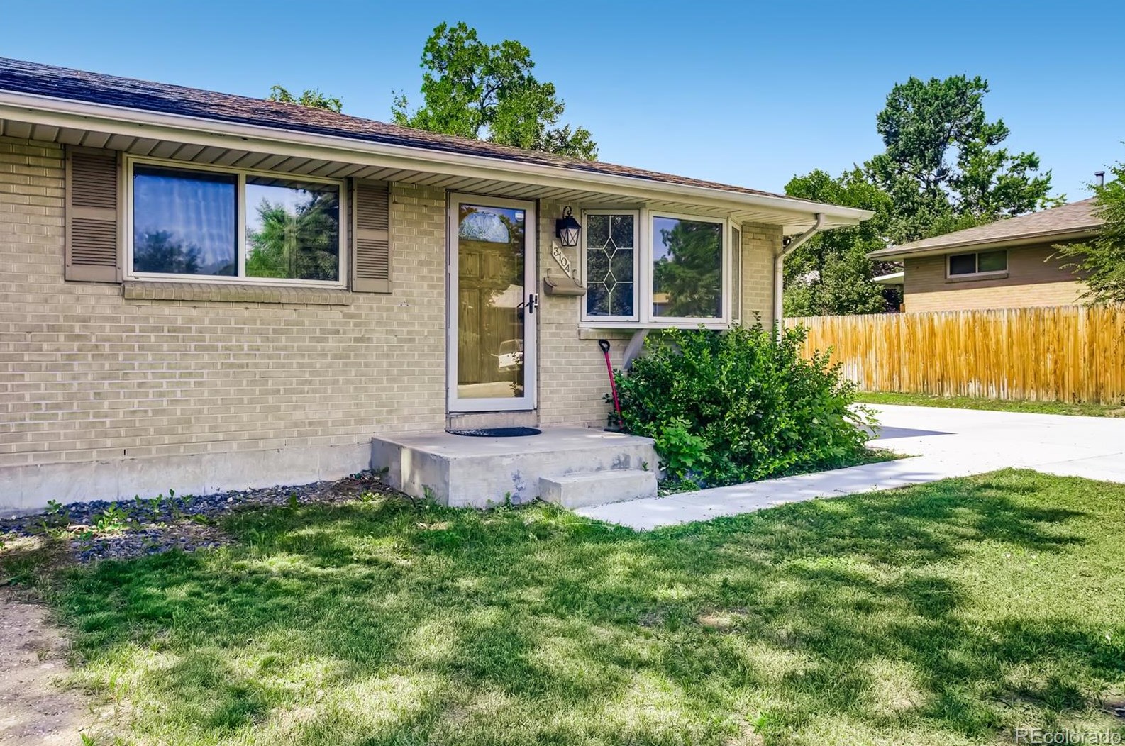 3104 W Pimlico Dr, Englewood, CO 80110