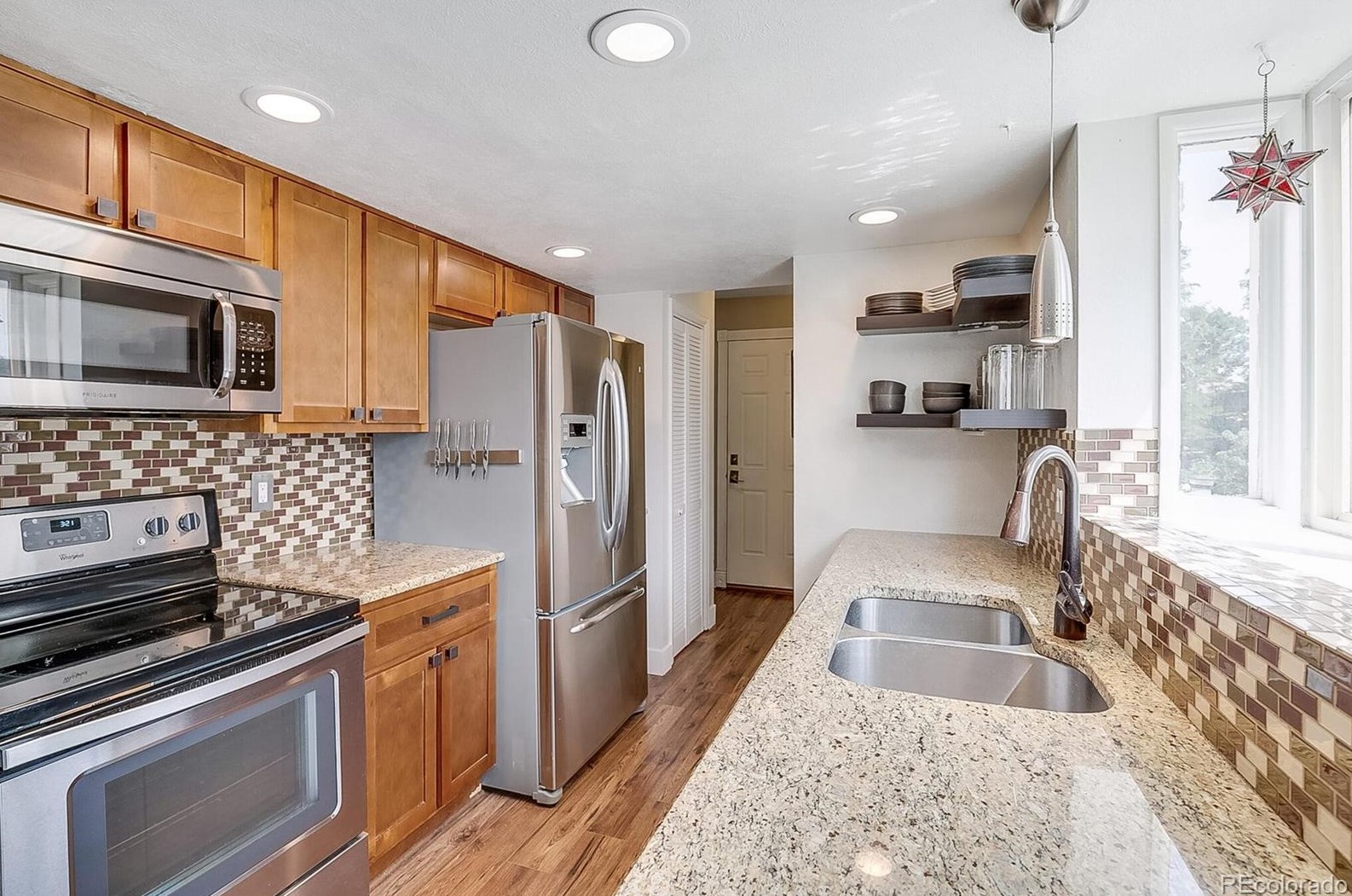 5855 Miller Ct, Littleton CO 80127-5584 exterior