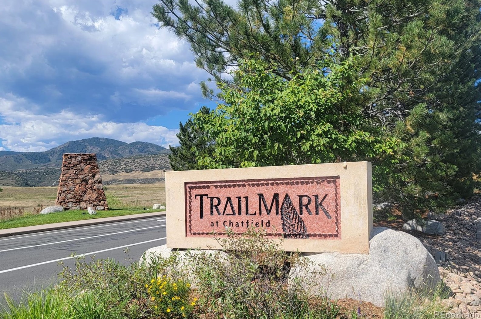 9681 Dover Way, Littleton CO 80123-3314 exterior