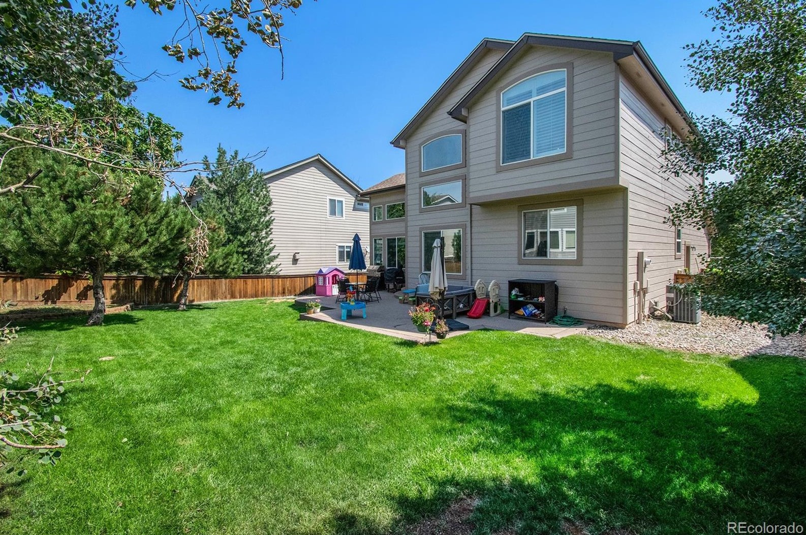 9681 Dover Way, Littleton CO 80123-3314 exterior