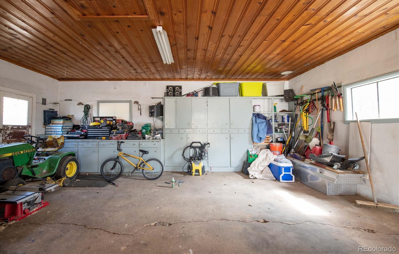 636 2nd Ave, Deer Trail CO exterior