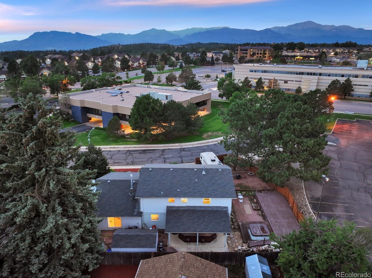 3209 Serendipity Cir, Colorado Springs CO 80917-3040 exterior