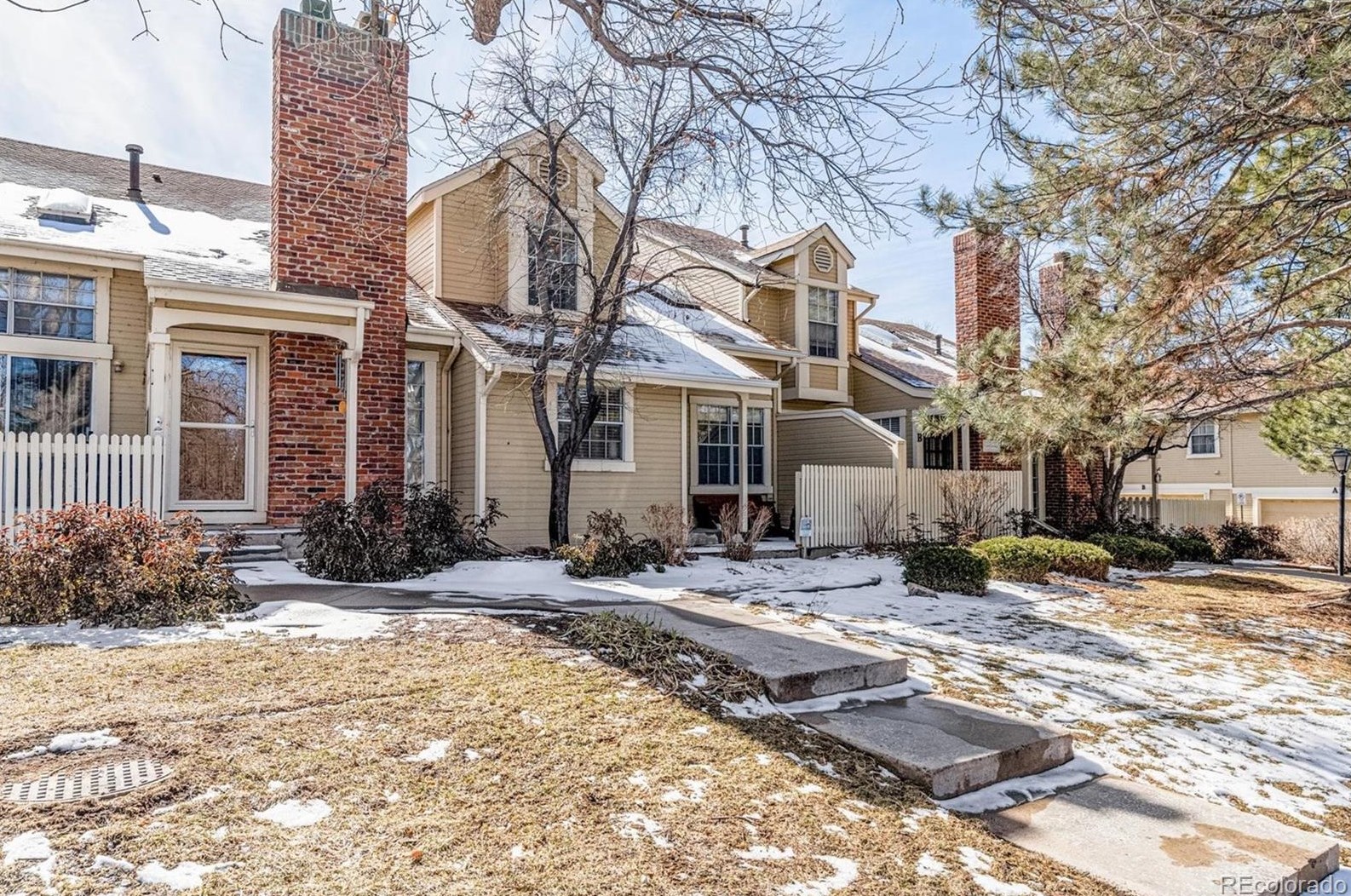 2802 Long Dr, Littleton, CO 80120-4350