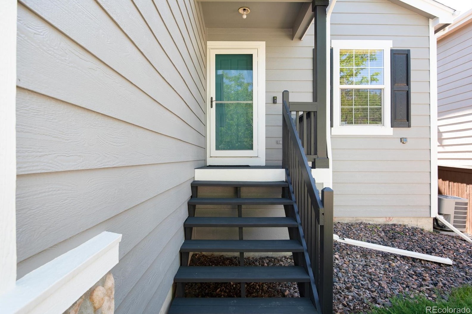 9820 Gatesbury Cir, Littleton CO  80126-6839 exterior