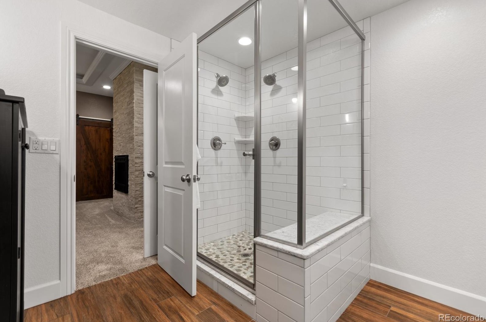 6220 Marion Way, Littleton CO 80121-2619 exterior