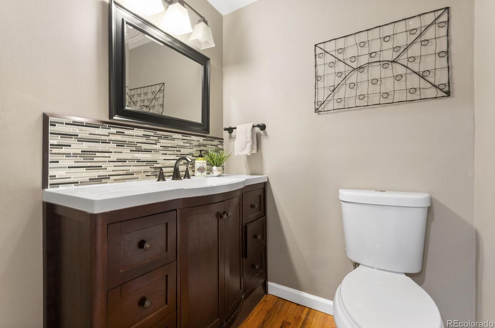 6220 Marion Way, Littleton CO 80121-2619 exterior