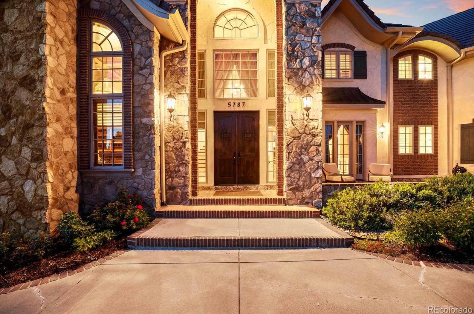 5787 Amber Ridge Dr, Castle Rock, CO 80108-9437